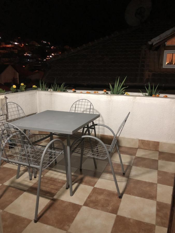Central Apartment With City View Prizren Eksteriør billede